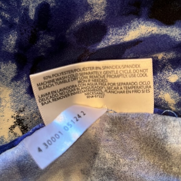 NWOT Bobbie Brooks Floral Tunic - Picture 6 of 6